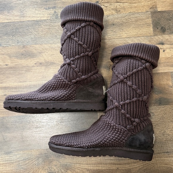 Chocolate Brown UGG Argyle Boots Size 9 - Picture 3 of 6